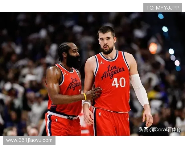 快船与热火激战12月赛季对决精彩回顾与分析 快船与热火激战12月赛季对决精彩回顾与分析