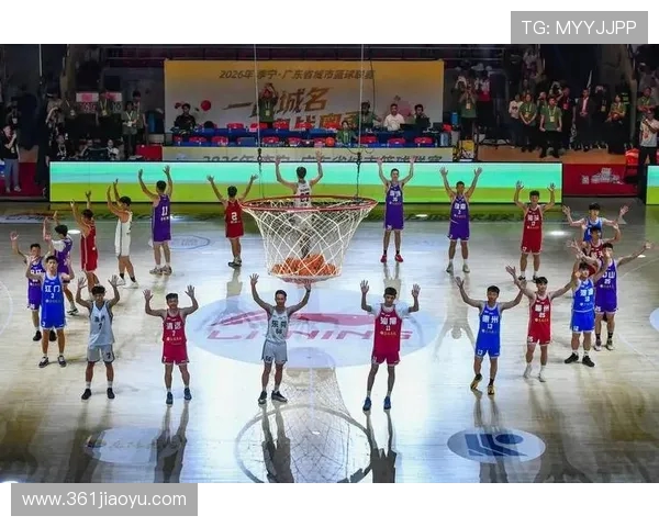 篮球团队协作实力大比拼广州篮球队荣获第三名佳绩