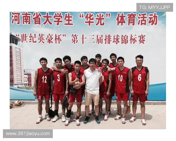 南京排球队在杯赛中的团队协作表现分析与精彩瞬间回顾